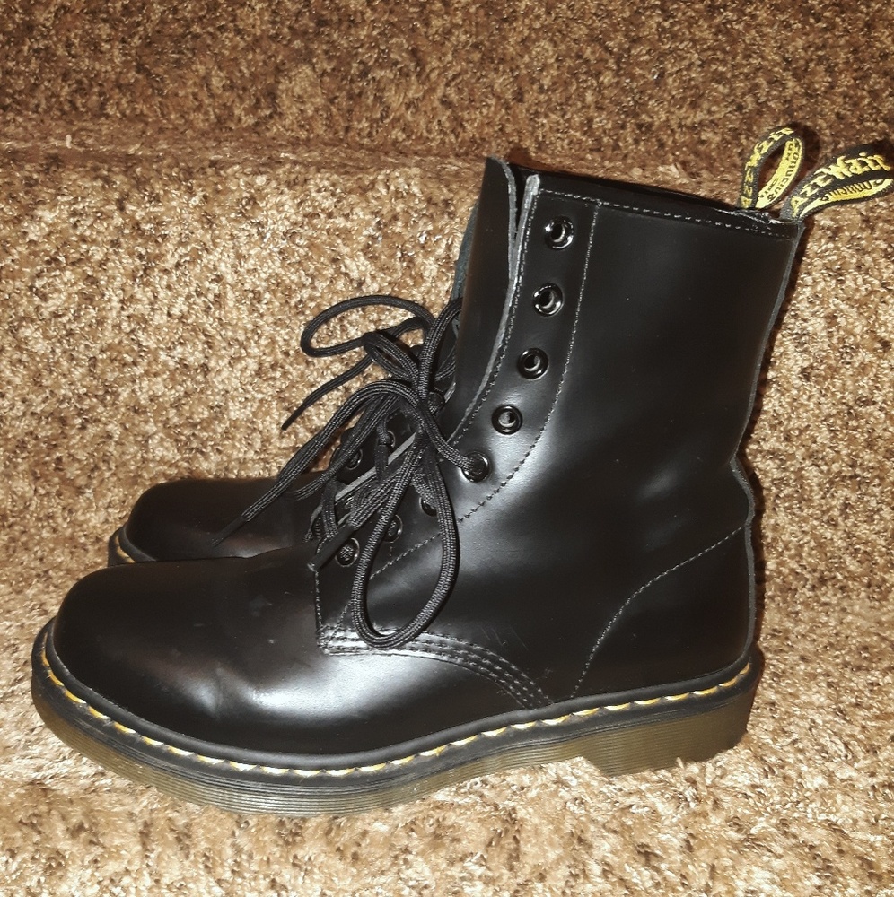 Dr. Martens Airwair